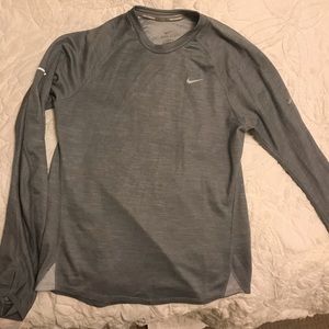 Nike Dri-Fit Long Sleeve - Gray